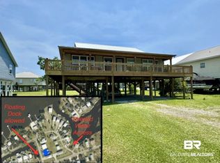 704 Pine Ln, Gulf Shores, AL 36542