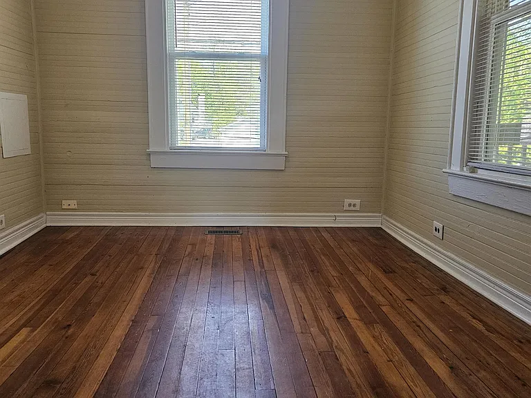 390 Harper Ave NW — Photo 9