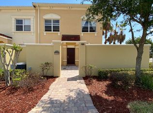 2676 Bella Vista Dr, Davenport, FL 33897