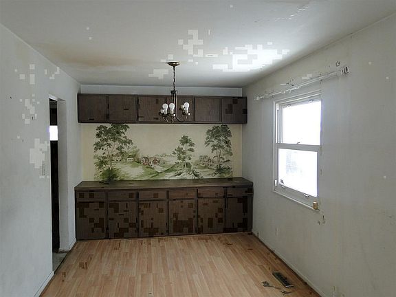 5th image of 1813 W Home Ave