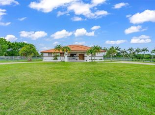 13241 SW 220th St, Miami, FL 33170