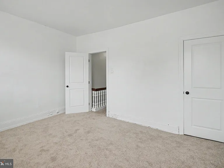 1921 W Allegheny Ave — Photo 24