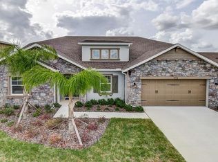 32057 Pinfeld Dr, Zephyrhills, FL 33543