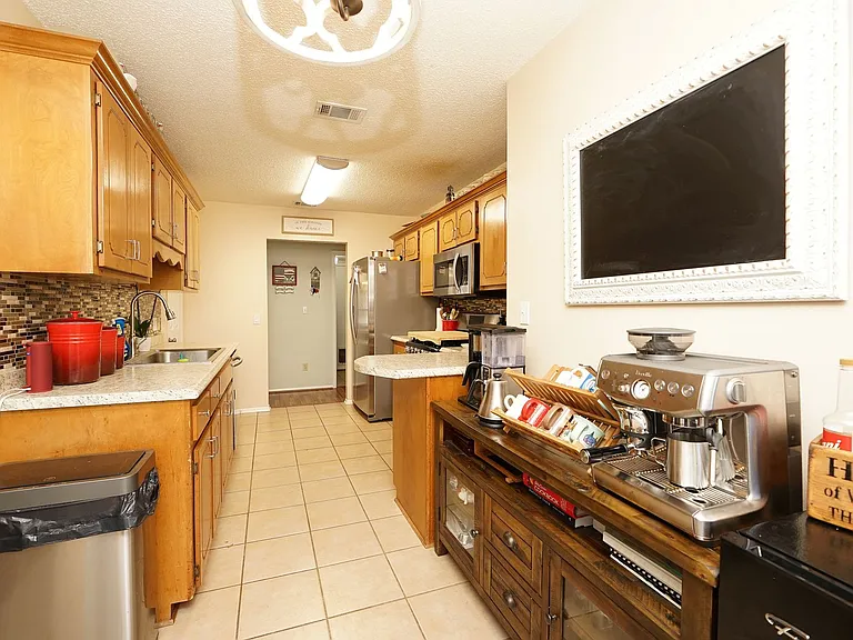 4496 Parkwood Ln W — Photo 13