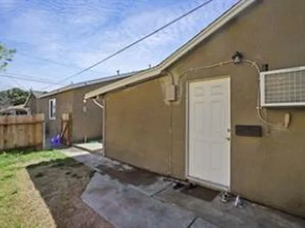 411 Sequoia Ave #B, Manteca, CA 95337