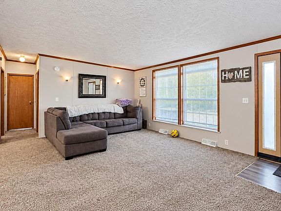 2nd image of 444 Laurel Oak Ln