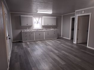 1123 W Broadway St #4, Loogootee, IN 47553