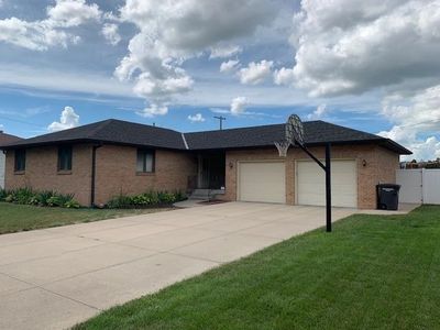 123 E 14th St, Hastings, NE, 68901