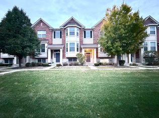 2911 Henley Ln #2911, Naperville, IL 60540
