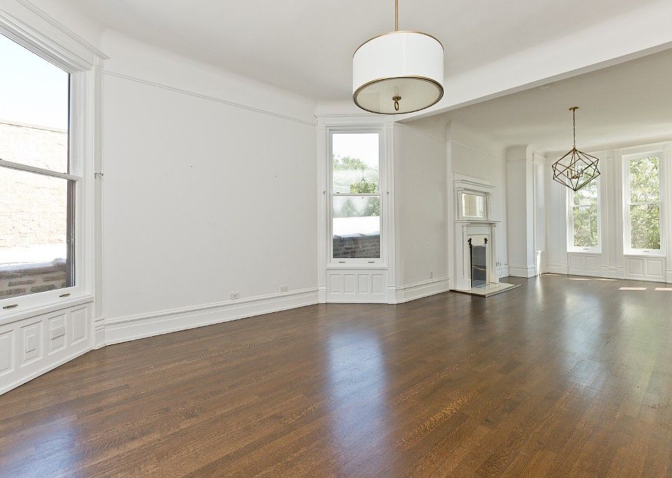 1st image of 850 W Oakdale Ave #2A
