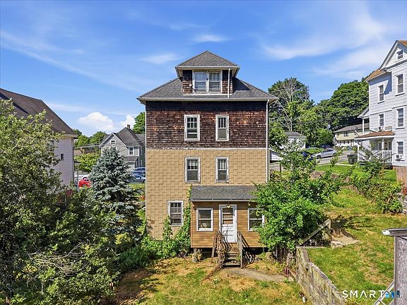 5th image of 205 Crystal Avenue