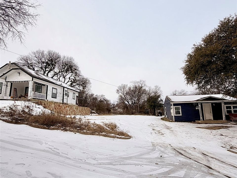 2nd image of 2707 Refugio Ave