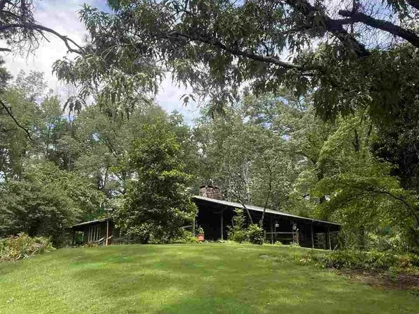 1708 Merryvale Rd, Vestavia Hills, AL 35216