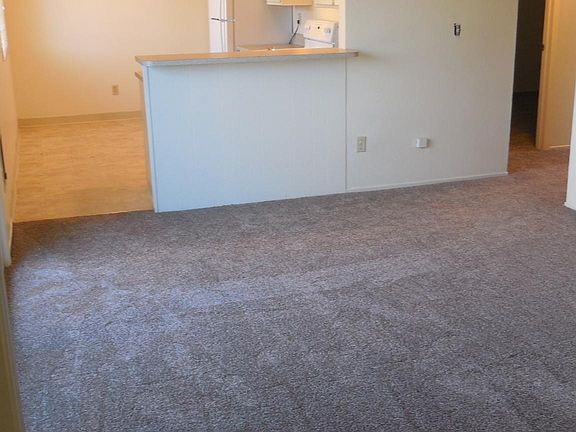 5th image of 157 Franklin St APT 40