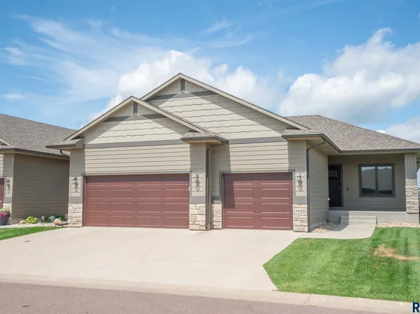 1943 S Sonoma Pl, Sioux Falls, SD 57106