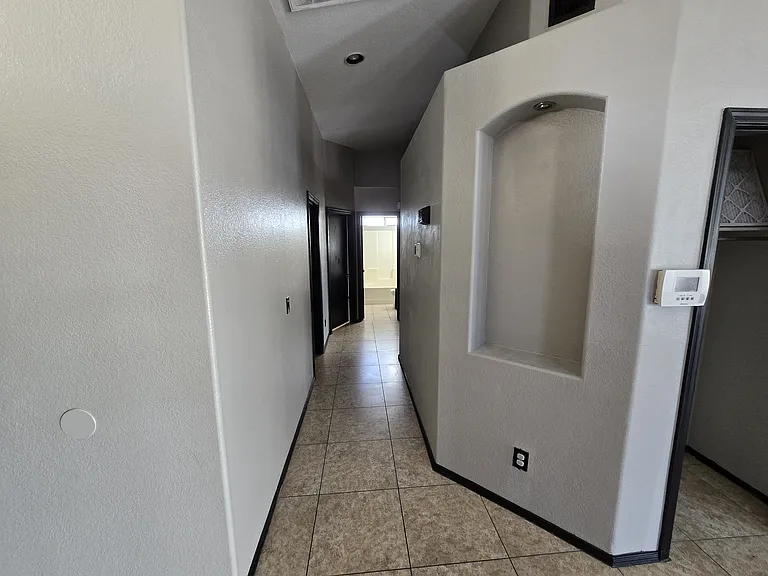 8228 W Palmaire Ave — Photo 6