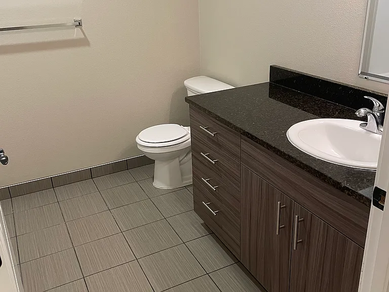 Campus Lofts — Photo 35