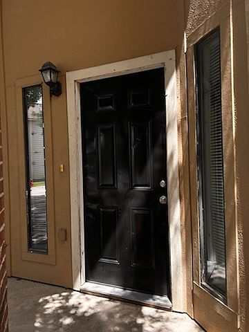 2nd image of 3034 La Estancia Ln