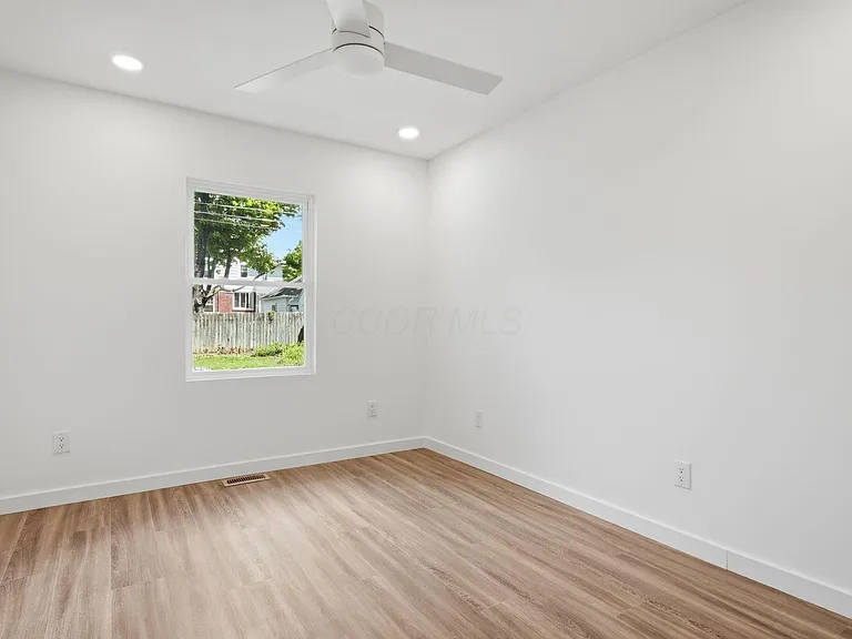 322 Arden Rd — Photo 8