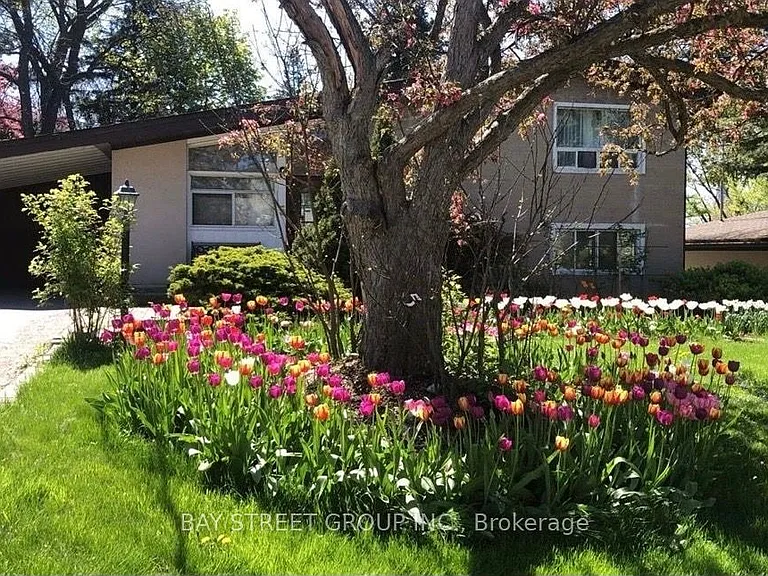 5 Cottonwood Dr — Photo 1