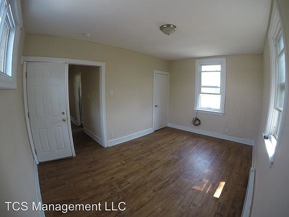 3rd image of 4935 Mulberry St #3