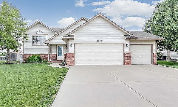 2nd image of 2534 E Windsong Ct