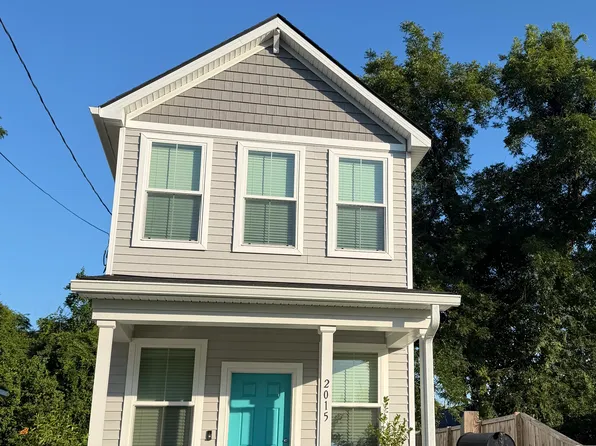 2015 Hugo Ave, North Charleston, SC 29405