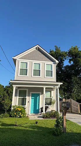 2015 Hugo Ave Photo 1