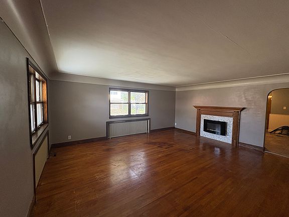 3rd image of 475 Terrace Blvd #L