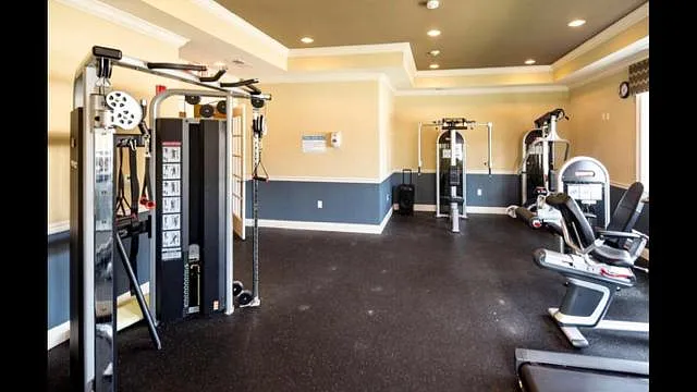 642 Doral Ct — Photo 20