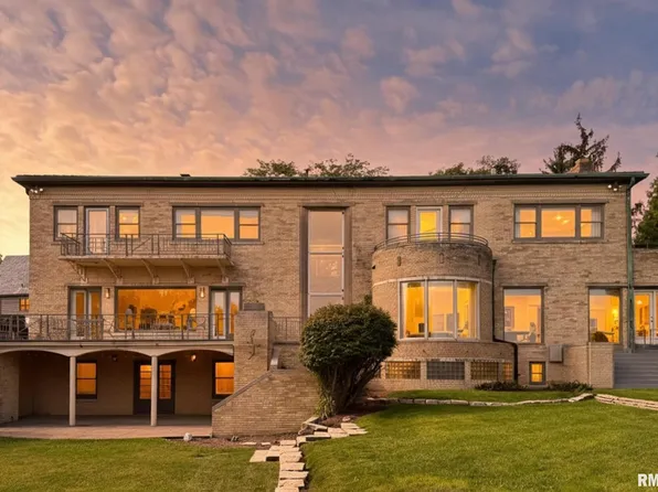 5038 N Prospect Rd, Peoria Heights, IL 61616