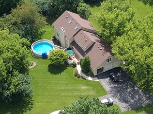 1499 Hanson Rd, Algonquin, IL 60102