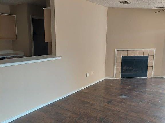 3rd image of 4504 Ebbtide Ct