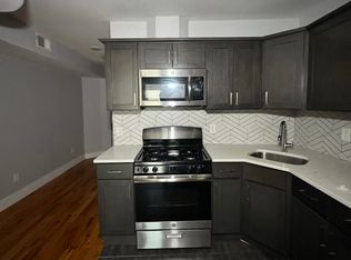18 Jewett Ave #3R, Jersey City, NJ 07304