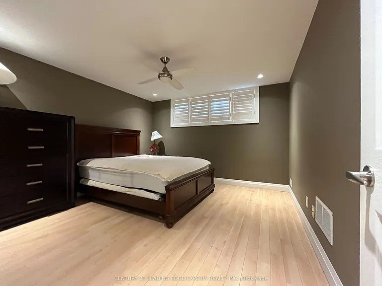 5 Southdale Dr — Photo 25