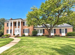 13 Deer Creek Woods, Saint Louis, MO 63124