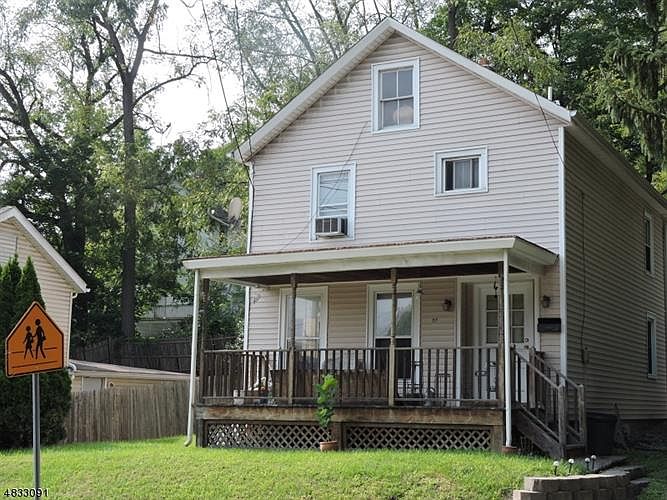 1st image of 27 E Main St
