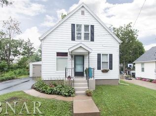 1110 S Oak St, Bloomington, IL