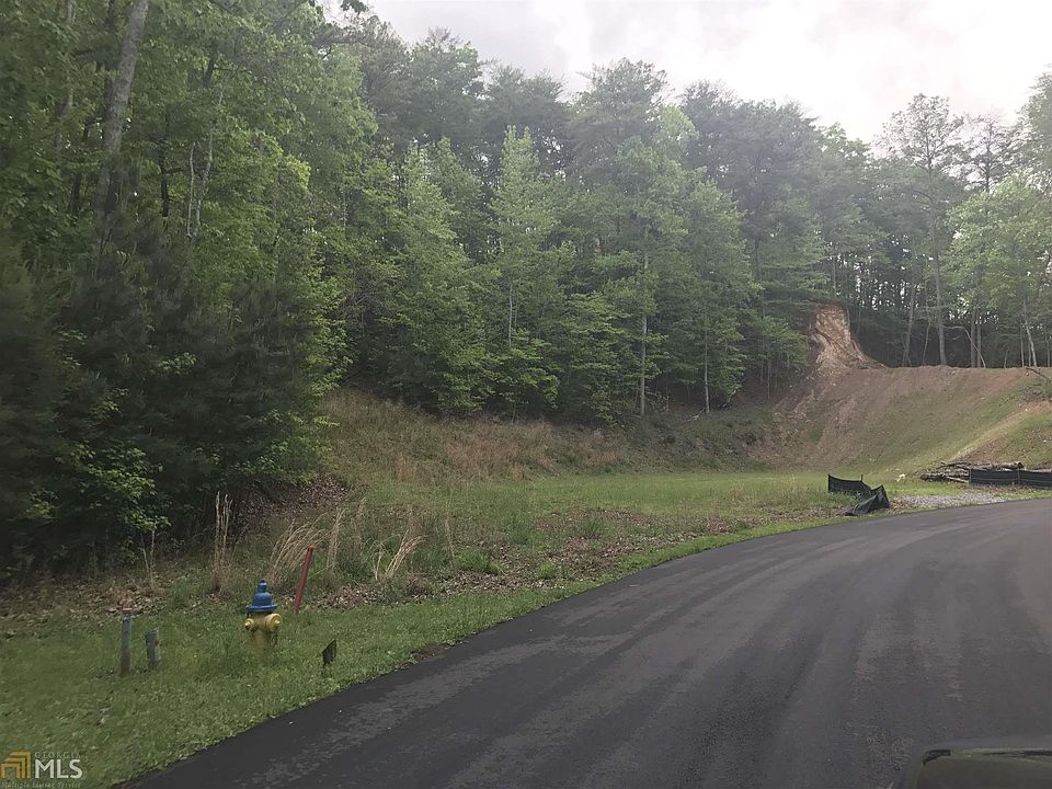 1st image of 51 Somerset Ln