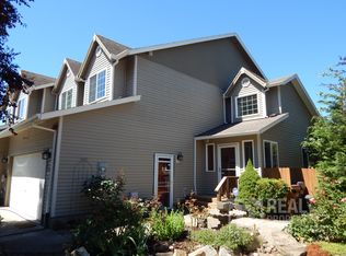 471 Harris Ln, Oregon City, OR 97045