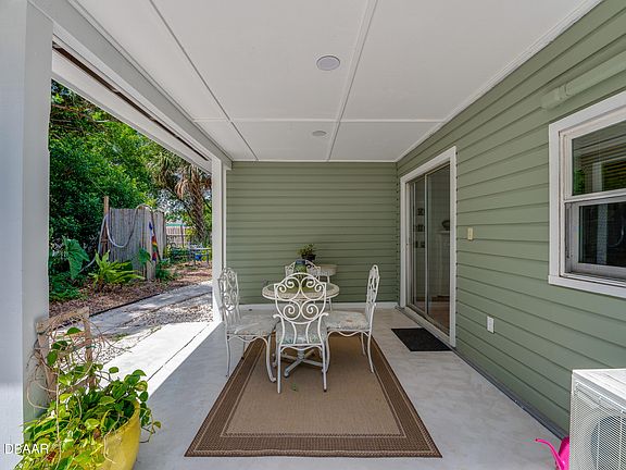 5th image of 1624 Cordova Ave