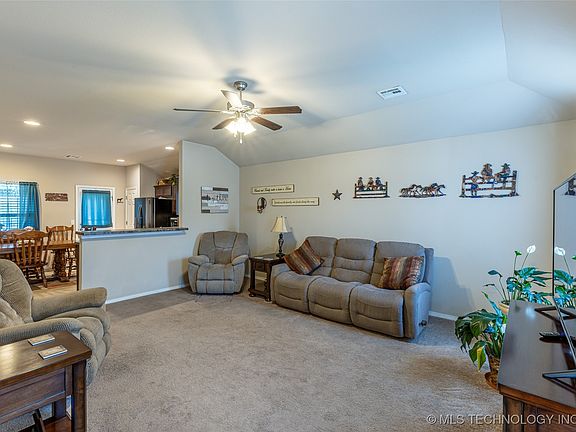 2nd image of 23218 Bessie Blvd