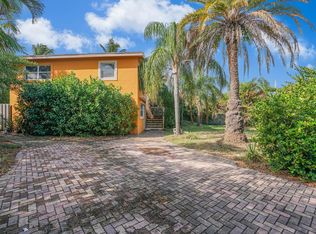 1545 NE 4th Ave, Boca Raton, FL 33432