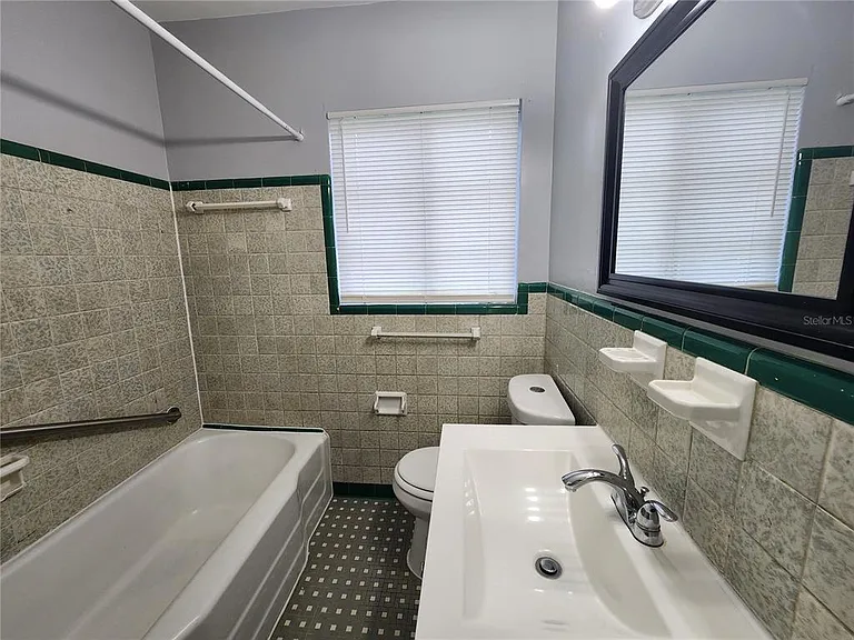 5140 Janice Cir S — Photo 5