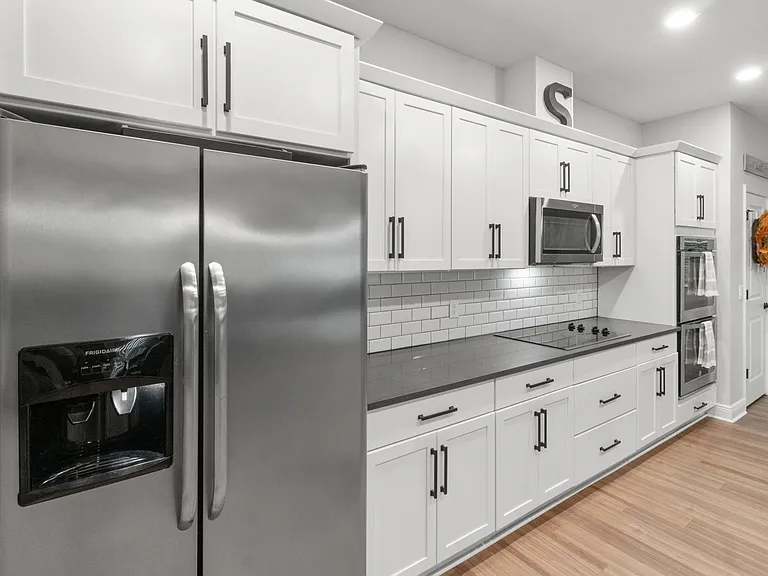 12141 Lake Blvd — Photo 38