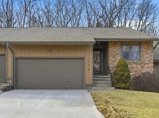 1004 Arbor Ridge Cir, Council Bluffs, IA 51503