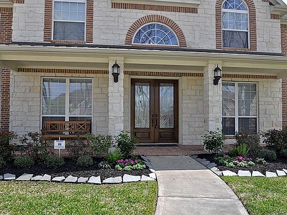 4th image of 21107 Redcrest Manor Dr