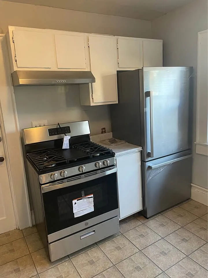 Building Photo - 310 Hixson Ave #1