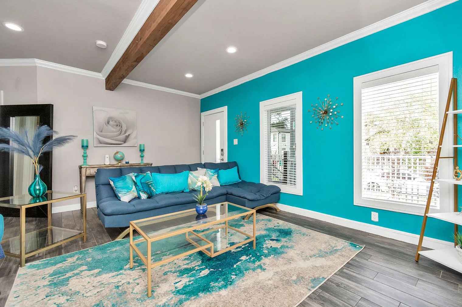 2 bed, 2.0 bath, 1194 sqft, $2,286 — Photo 3
