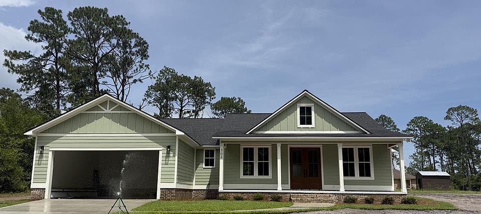 1st image of 308 Dogwood Ave